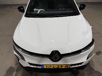 Renault Mégane E-Tech 60kWh 160kW Comfort Range Techno picture 26