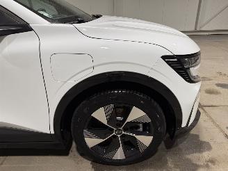 Renault Mégane E-Tech 60kWh 160kW Comfort Range Techno picture 16