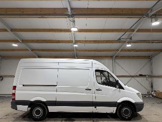 krockskadad bil bedrijf Mercedes Sprinter 310 2.2CDI 70kW Automaat EHD 2011/6