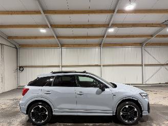 uszkodzony samochody osobowe Audi Q2 35TFSI 110kW Automaat S Edition Pano 2021/4