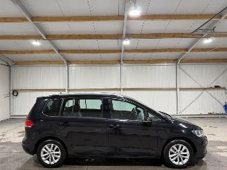 škoda osobní automobily Volkswagen Touran 1.6TDI 81kW 7p Automaat SCR Connected Series 7 Persoons 2016/4