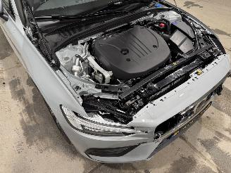 Volvo V-60 2.0B4 145kW Automaat Essential Edition picture 25