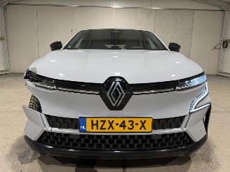 Renault Mégane E-Tech 60kWh Comfort Range 160kW Techno picture 23