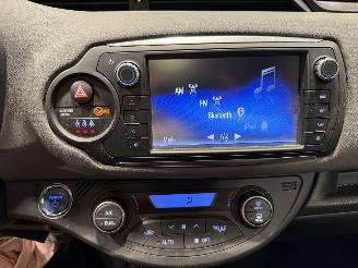Toyota Yaris 1.5Hybrid 55kW Automaat Dynamic picture 32