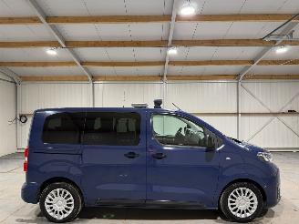 skadebil auto Toyota ProAce 2.0D 90kW 8-Pers  Automaat Airco Zoeklicht Zwaailicht 2020/10