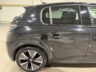 Peugeot e-208 50kWh  GT Pack Panoramadak picture 19