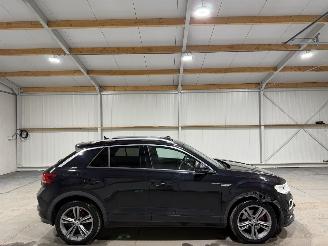 Unfallwagen Volkswagen T-Roc 1.5TSI 110kW Automaat Pano Sport Business R 2020/1