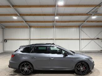 krockskadad bil auto Seat Leon ST 2.0TSI 221kW Automaat Pano CUPRA 300 2017/6