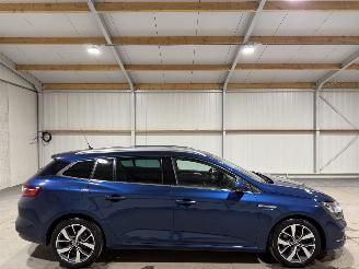 uszkodzony samochody osobowe Renault Mégane 1.6dCi 96kW Clima Bose 2017/6