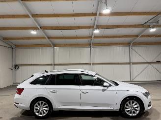 damaged passenger cars Skoda Superb 1.5TSI 110kW Automaat ACT Business Edition Plus 2024/3