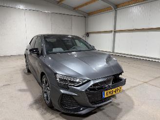 Audi A3 45TFSI E 130kW Automaat Edition S Competition Pano picture 3