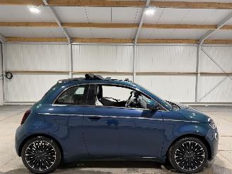 škoda osobní automobily Fiat 500 42kWh 87kW Cabrio La Prima 2021/3