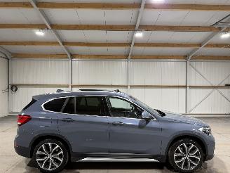 skadebil auto BMW X1 XDRIVE25E 92kW Automaat Pano Edrive Edition 2021/3