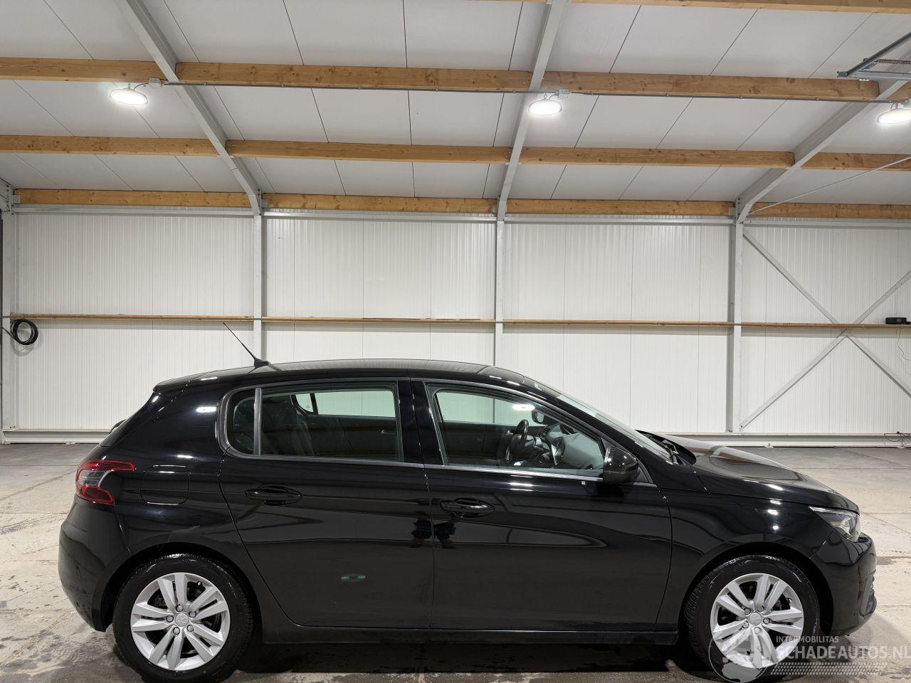 Peugeot 308 1.2PT 81kW Active Airco