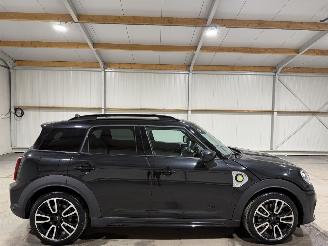 uszkodzony samochody osobowe Mini Countryman Cooper SE ALL4 92kW Automaat JCW 2022/12