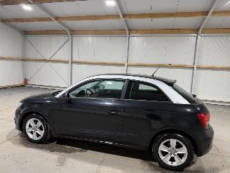 Audi A1 1.2TFSI 63kW Airco Attraction Pro Line picture 11