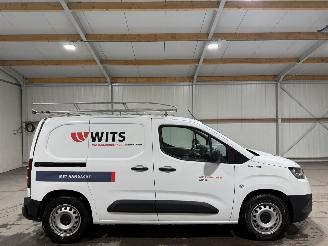 skadebil bedrijf Toyota Proace CITY-E 50kWh 100kW Airco Dakdrager Electric Cool 2022/3