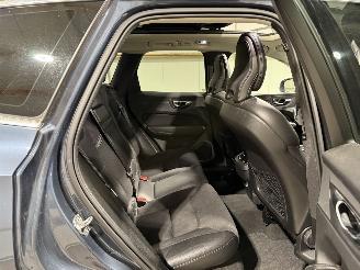 Volvo Xc-60 2.0B5 184kW Automaat Momentum Pro picture 19