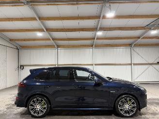 krockskadad bil auto Porsche Cayenne S 3.0 E-HYBRID 245kWh Automaat Luchtvering Pano Leder AWD 2015/12