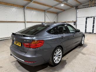 BMW 3-serie GT 320i 135kW Automaat Pano High Executive picture 5