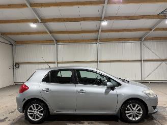 uszkodzony samochody osobowe Toyota Auris 1.6-16V 91kW Automaat Dynamic Clima 2009/5