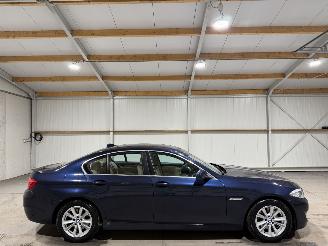 damaged passenger cars BMW 5-serie 520i 135kW Automaat Executive 2011/11