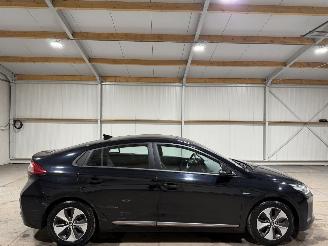 Vaurioauto  passenger cars Hyundai Ioniq 28kWh 88kW Comfort EV 2019/1
