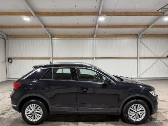 uszkodzony samochody osobowe Volkswagen T-Roc 1.5TSI 110kW Automaat Style Business 2021/8