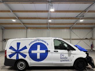 skadebil bedrijf Mercedes Vito 114CDI 100kW Automaat 2023/12