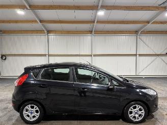 Unfallwagen Ford Fiesta 1.6 TDCI LEASE TITANIUM 2013/5