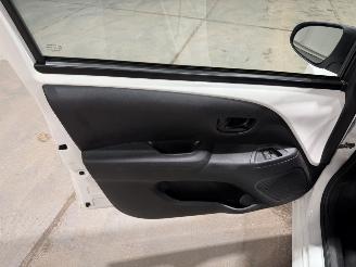 Toyota Aygo 1.0 VVT-i 53KkW x-fun picture 28