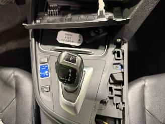 BMW 3-serie 320i 135kW Automaat Luxury Edition picture 19