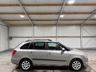 krockskadad bil auto Skoda Fabia 1.2TSI 63kW Airco Ambition 2012/1