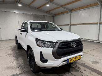 Toyota Hilux 2.4D-4D 110kW 4WD Cool Comfort picture 3