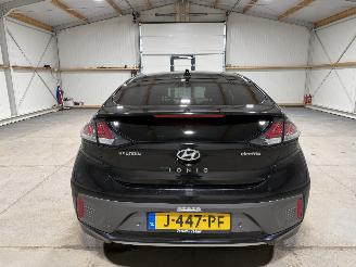 Hyundai Ioniq 38kWh 100kW Automaat Premium EV picture 7