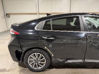 Hyundai Ioniq 38kWh 100kW Automaat Premium EV picture 13