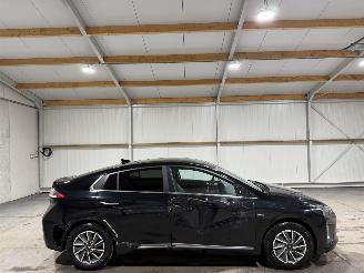 škoda osobní automobily Hyundai Ioniq 38kWh 100kW Automaat Premium EV 2020/12