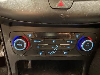Ford Focus 1.0 74kW Airco Titanium picture 17