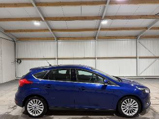 skadebil auto Ford Focus 1.0 74kW Airco Titanium 2016/9