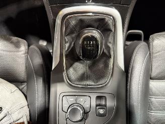 Opel Insignia ST 2.0T 162kW Cosmo 4X4 Pano picture 19