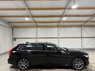 skadebil auto Volvo V-90 2.0T4 140kW Automaat Inscription 2018/3