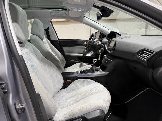 Peugeot 308 1.2PT 96kW Blue Lease Premium picture 30