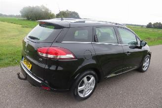 Schadeauto Renault Clio 1.5 DCI  90pk Euro 6 Night&Day  topstaat Camera Navigatie Stoelverwarming 2014/10