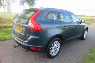 Schadeauto Volvo Xc-60 3.0 T6  286pk Aut  4x4 Summum  176.000km nap  vol optie 2009/6