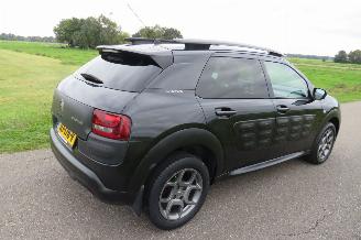 Vaurioauto  passenger cars Citroën C4 cactus 1.2 Pure Tech Shine 11-2015  166.000km Nap Camera Airco 2015/11