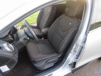 Renault Clio 0.9 TCe Estate Limited 170.000km nap  Navigatie   2017  [ topstaat picture 20