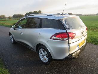 Renault Clio 0.9 TCe Estate Limited 170.000km nap  Navigatie   2017  [ topstaat picture 2