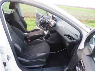 Peugeot 208 1.2 VTI 5drs Active Airco Navie   2013  Active Style picture 4