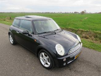 Mini Mini COOPER 1.6 116pk Airco  2005  [ schadevrij top staat  schuifdak picture 20