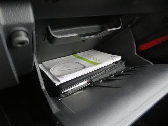 Volkswagen Up! 1.0  128.000km nap Airco 5Drs Move Up [ nieuwstaat  2013 picture 23